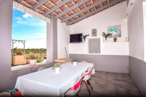 Villa à vendre à Elche, Alicante, Espagne, 4 chambres, 326 m2 No. 180746 - photo 9