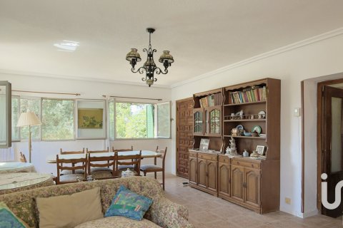 Продажа дома в Мехорада-дель-Кампо, Мадрид, Испания 4 спальни, 239м2 №153272 - фото 14