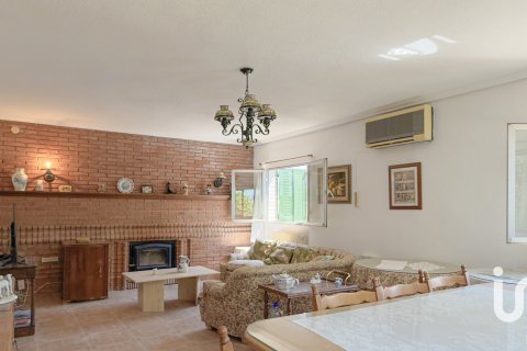 Продажа дома в Мехорада-дель-Кампо, Мадрид, Испания 4 спальни, 239м2 №153272 - фото 15