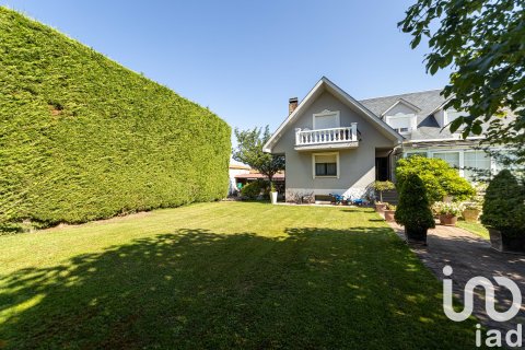 Дом в Вальверде де ла Вирхен, Леон, Испания 6 спален, 560м2 №153269