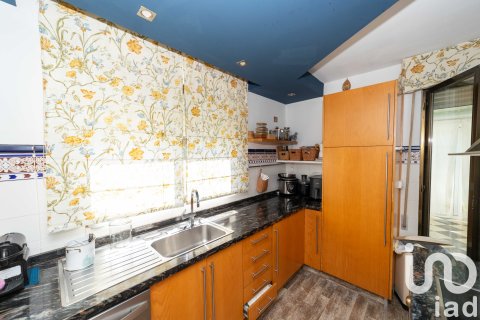 Hus till salu i Valverde de la Virgen, Leon, Spanien 6 sovrum, 560 kvm. Nr. 153269 - foto 26