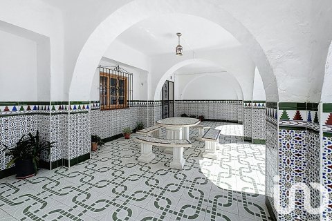 Hus till salu i Tarifa, Cadiz, Spanien 7 sovrum, 350 kvm. Nr. 153268 - foto 2