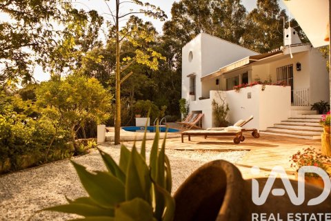 Casa a Estepona, Malaga, Spagna 3 camere da letto, 170 mq. N° 188303