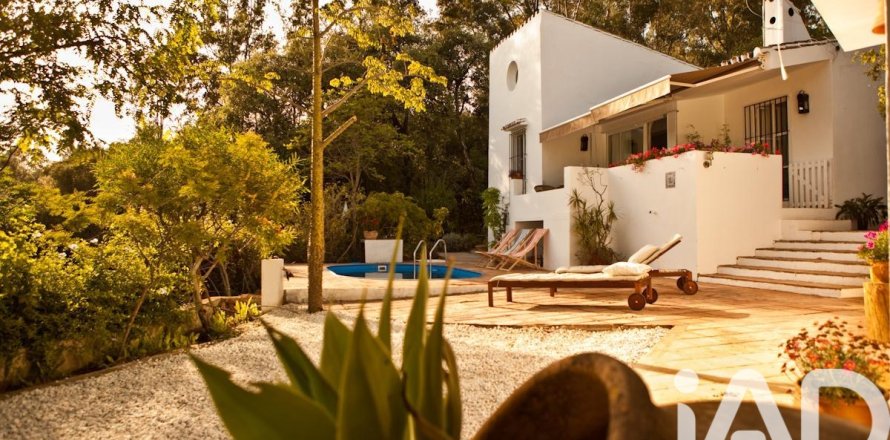 Casa a Estepona, Malaga, Spagna 3 camere da letto, 170 mq. N° 188303