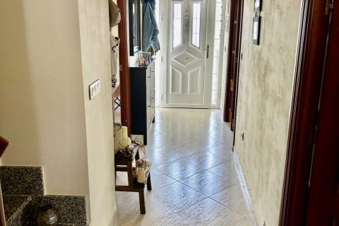 Сasa en venta en León, España 3 dormitorios, 169 m2 No. 188272 - foto 17
