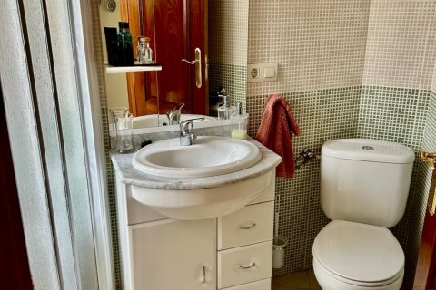 Сasa en venta en León, España 3 dormitorios, 169 m2 No. 188272 - foto 27