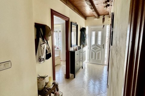 Сasa en venta en León, España 3 dormitorios, 169 m2 No. 188272 - foto 18