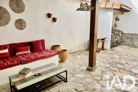Сasa en venta en León, España 3 dormitorios, 169 m2 No. 188272 - foto 3