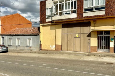 Māja pārdošanā La Baneza, Leon, Spānijā 3 istabas, 376 m2 Nr. 188277 - attēls 29
