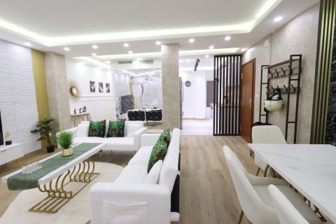 Apartment à vendre à Torrevieja, Alicante, Espagne, 4 chambres, 123 m2 No. 189385 - photo 3