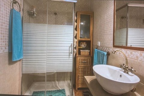 Apartamento en venta en Torrevieja, Alicante, España 2 dormitorios, 54 m2 No. 189386 - foto 7