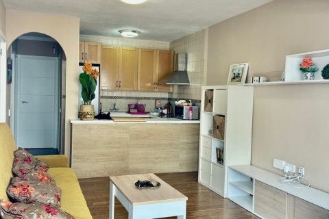 Apartamento en venta en Torrevieja, Alicante, España 2 dormitorios, 54 m2 No. 189386 - foto 2