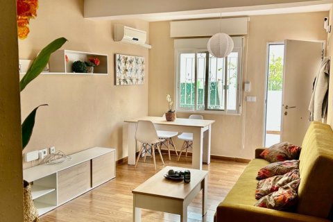 Apartment in Torrevieja, Alicante, Spain 2 bedrooms, 54 sq.m. No. 189386