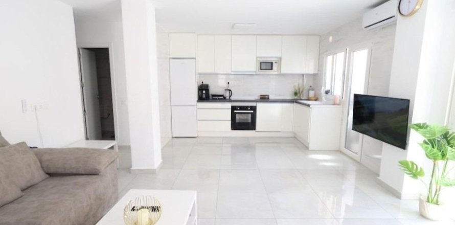 Apartamento en Torrevieja, Alicante, España 3 dormitorios, 108 m2 No. 189384