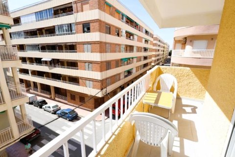 Apartamento en venta en Torrevieja, Alicante, España 3 dormitorios, 108 m2 No. 189384 - foto 3