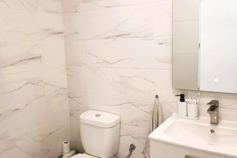 Apartamento en venta en Torrevieja, Alicante, España 3 dormitorios, 108 m2 No. 189384 - foto 14