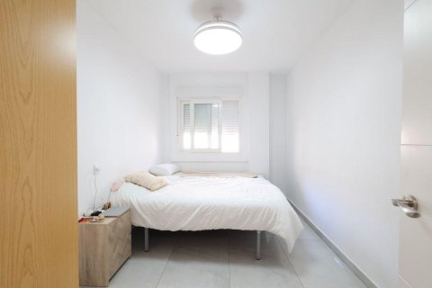 Apartamento en venta en Torrevieja, Alicante, España 3 dormitorios, 108 m2 No. 189384 - foto 10