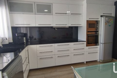 Продажа дома в Матадепера, Барселона, Испания 4 спальни, 250м2 №153721 - фото 17
