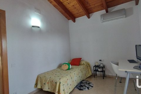 Продажа дома в Матадепера, Барселона, Испания 4 спальни, 250м2 №153721 - фото 26