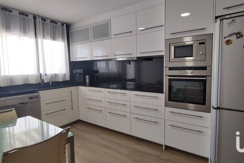 Продажа дома в Матадепера, Барселона, Испания 4 спальни, 250м2 №153721 - фото 18