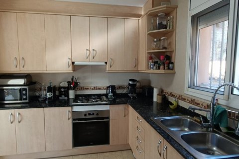 Продажа дома в Л'Аметлья-де-Мар, Таррагона, Испания 4 спальни, 200м2 №153716 - фото 5