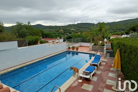 Talo myytävänä Badalona, Barcelona, Espanja, 4 makuuhuonetta, 253 m2 No. 153715 - kuva 3