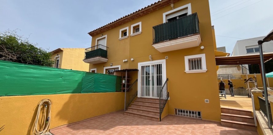 Dúplex en La Nucia, Alicante, España 4 dormitorios, 130 m2 No. 136764