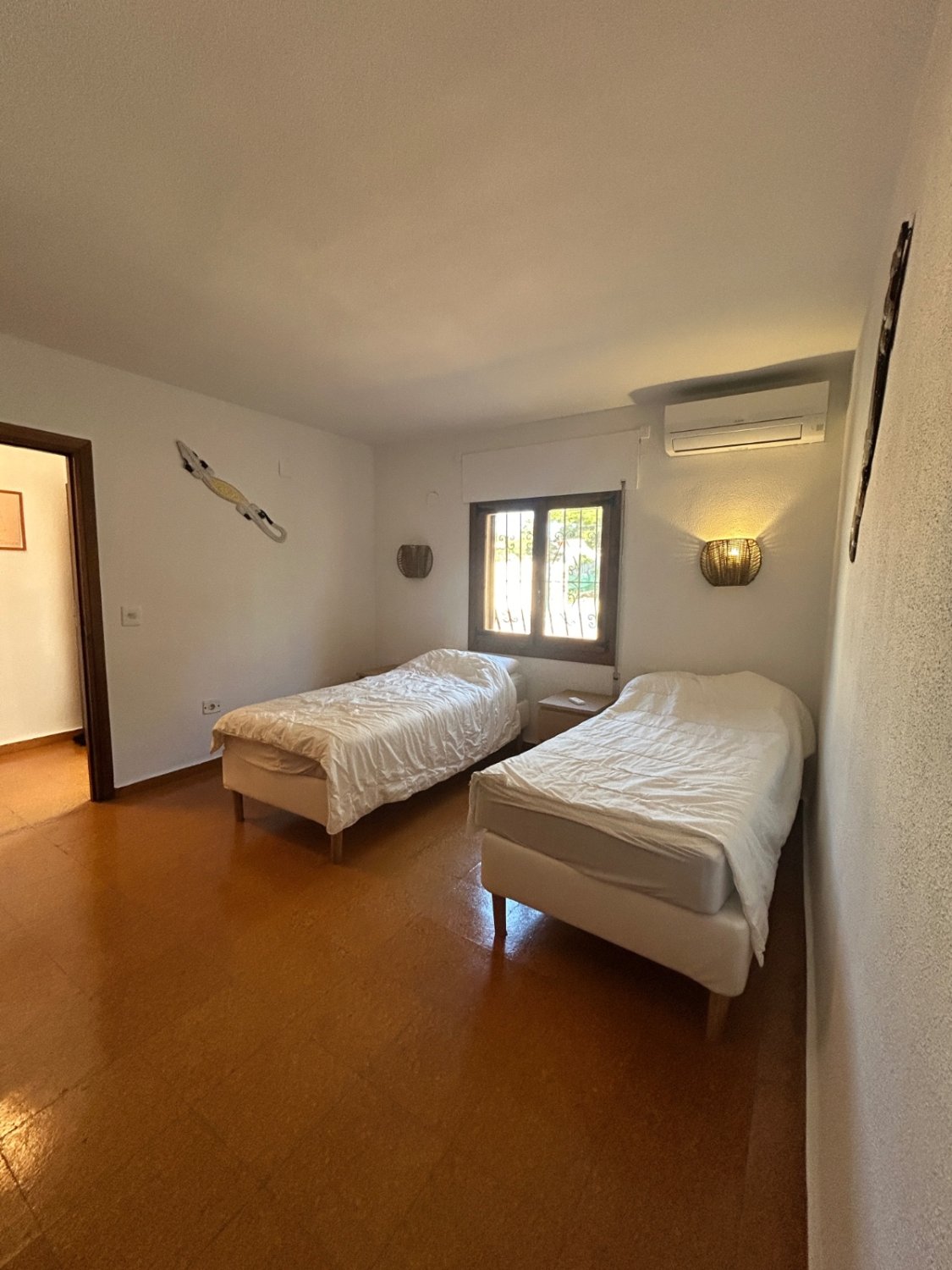 Villa a Javea, Alicante, Spagna 6 camere da letto, 271 mq. N° 136762