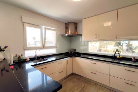 Huvila myytävänä Ciudad Quesada, Alicante, Espanja, 4 makuuhuonetta, 312 m2 No. 190086 - kuva 12