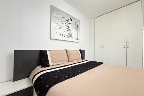 Продажа квартиры в Дехеса де Кампоамор, Аликанте, Испания 3 спальни, 93м2 №189970 - фото 25