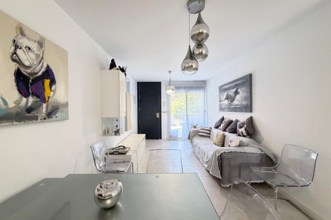 Продажа квартиры в Дехеса де Кампоамор, Аликанте, Испания 3 спальни, 93м2 №189970 - фото 18