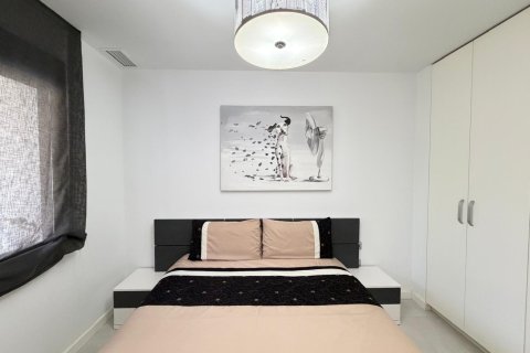 Продажа квартиры в Дехеса де Кампоамор, Аликанте, Испания 3 спальни, 93м2 №189970 - фото 24