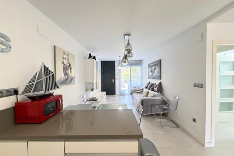 Продажа квартиры в Дехеса де Кампоамор, Аликанте, Испания 3 спальни, 93м2 №189970 - фото 17