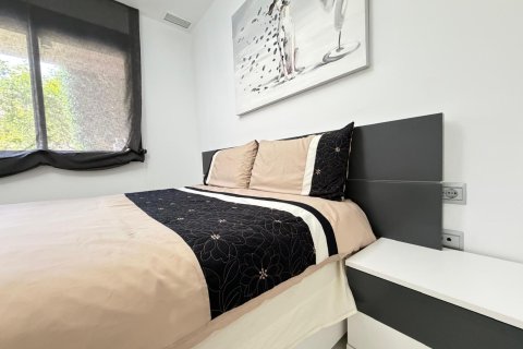 Продажа квартиры в Дехеса де Кампоамор, Аликанте, Испания 3 спальни, 93м2 №189970 - фото 27