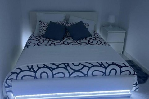 Apartment for sale Torrevieja, Alicante, Spain 2 bedrooms,  No. 138164 - photo 12
