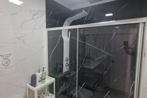 Apartment for sale Torrevieja, Alicante, Spain 2 bedrooms,  No. 138164 - photo 29