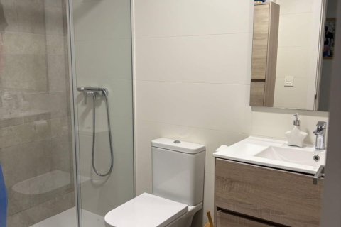 Apartment for sale in Alicante, Spain 2 bedrooms, 100 sq.m. No. 138163 - photo 18