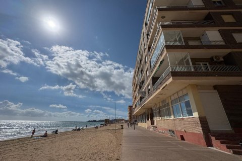 Apartamento en venta La Mata, Alicante, España 3 dormitorios, 105 m2 No. 138162 - foto 1