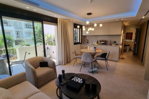 Huoneisto myytävänä Nueva Andalucia, Malaga, Espanja, 2 makuuhuonetta, 80 m2 No. 138167 - kuva 1