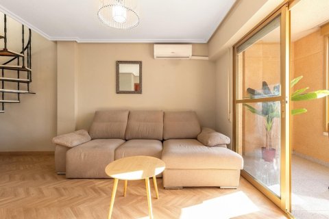 Wohnung zum Verkauf in Torrevieja, Alicante, Spanien 3 Schlafzimmer, 75 m2 Nr. 183577 - Foto 20