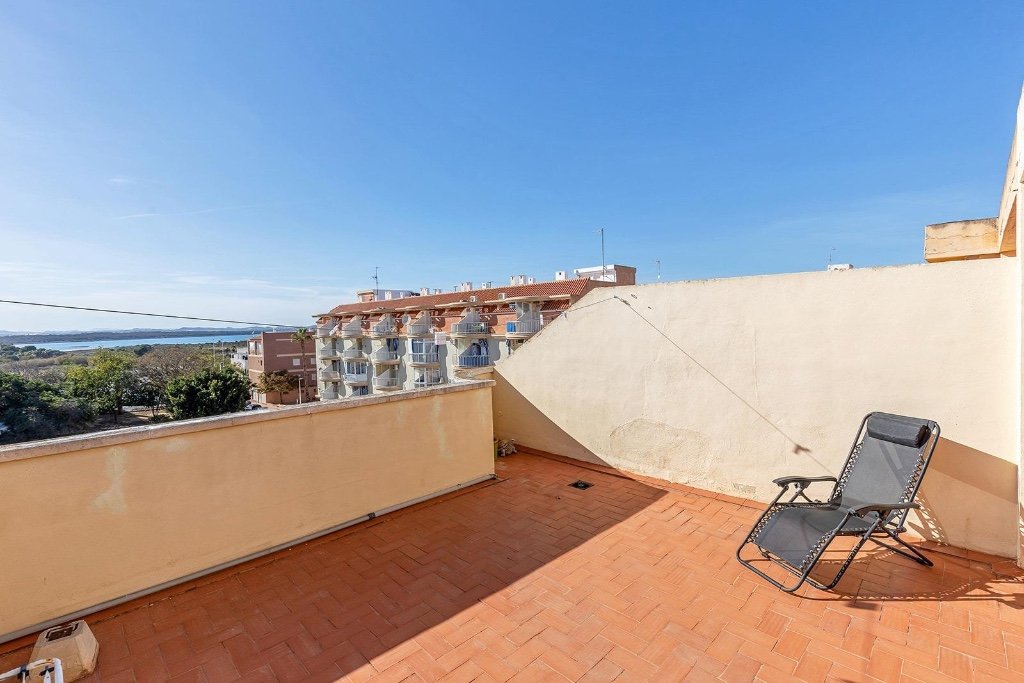 Huoneisto Torrevieja, Alicante, Espanja 3 makuuhuonetta, 75 m2 No. 183577