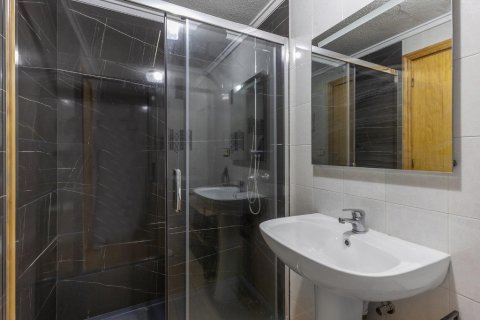 Wohnung zum Verkauf in Torrevieja, Alicante, Spanien 3 Schlafzimmer, 75 m2 Nr. 183577 - Foto 15