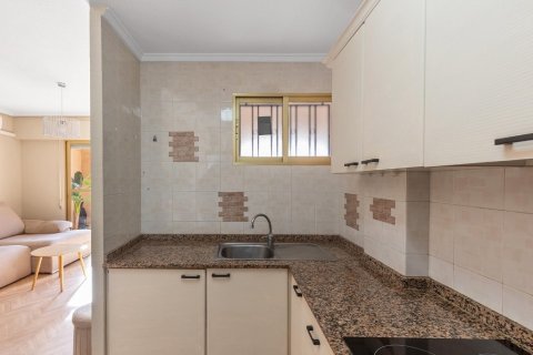 Wohnung zum Verkauf in Torrevieja, Alicante, Spanien 3 Schlafzimmer, 75 m2 Nr. 183577 - Foto 18