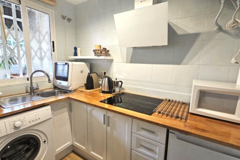Apartment for sale in Torrevieja, Alicante, Spain 1 bedroom, 50 sq.m. No. 183578 - photo 4
