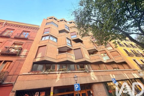 Kommersiell fastighet i Madrid, Spanien 298 kvm. Nr. 187548