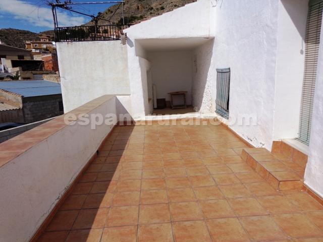 Hus i Somontin, Almeria, Spanien 6 sovrum, 60 kvm. Nr. 184106