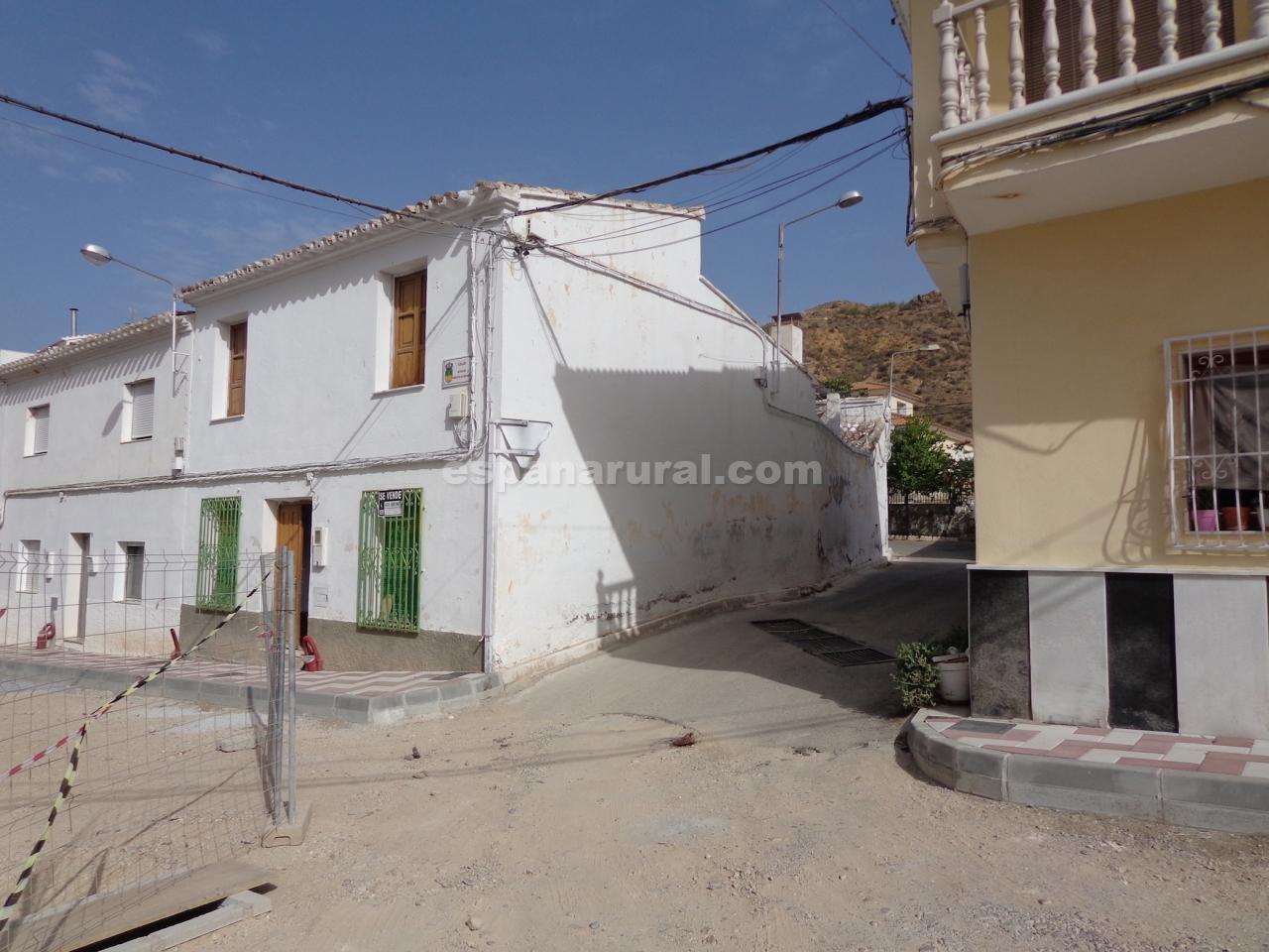 Hus i Cantoria, Almeria, Spanien 4 sovrum, 95 kvm. Nr. 184103