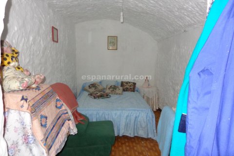 Townhouse for sale in Caniles, Granada, Spain 4 bedrooms,  No. 184101 - photo 11