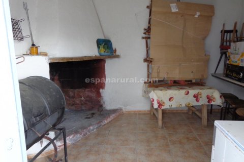 Townhouse for sale in Caniles, Granada, Spain 4 bedrooms,  No. 184101 - photo 7