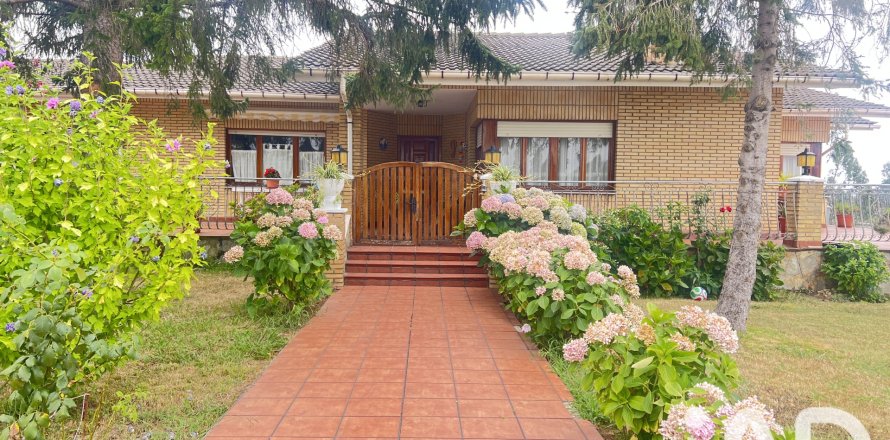 House in Castrillon, Asturias, Spanien 6 Schlafzimmer, 434 m2 Nr. 192088